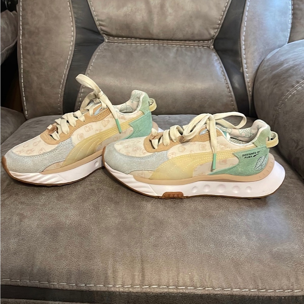 Puma Wild Rider Animal Crossing New Horizons shoes Kids Size 4 - Picture 3 of 8
